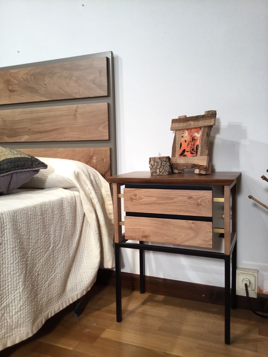 REF.0126 MESITA ATENEA 2 CAJONES 54X35X67